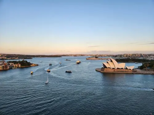 Sydney Opera House & Harbour